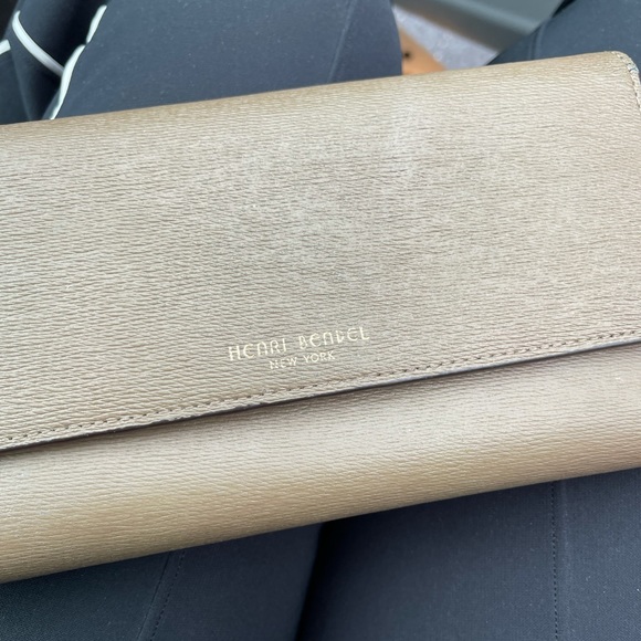 henri bendel Handbags - Authentic Henri Bendel Brown Foldable Large Wallet